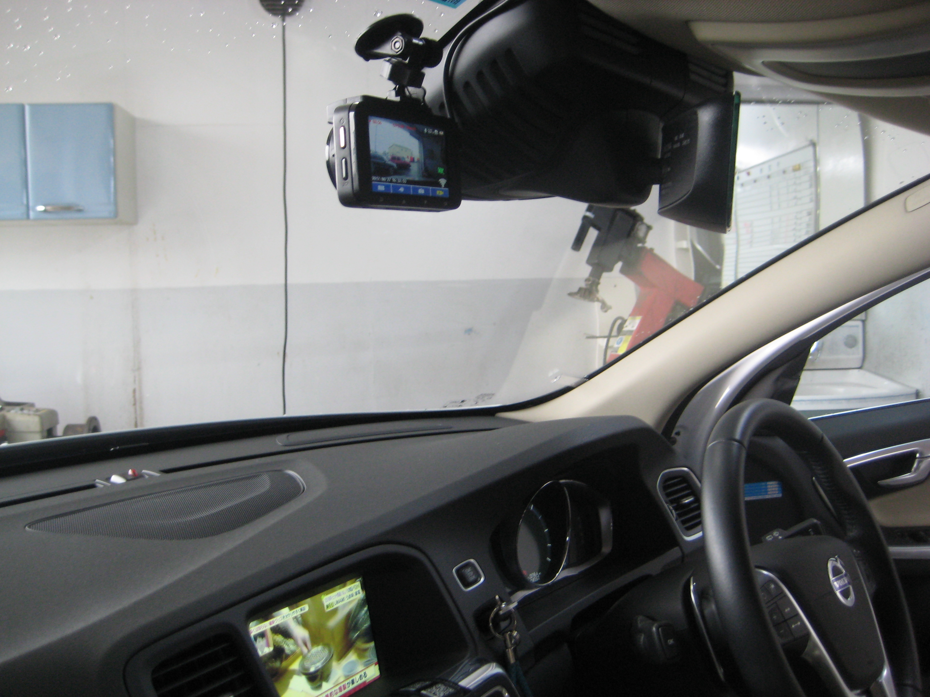 ボルボ ｖ６０ ドライブレコーダー取付 Oriental Auto 徳島県の輸入車ディーラー 株式会社オリエンタルオート